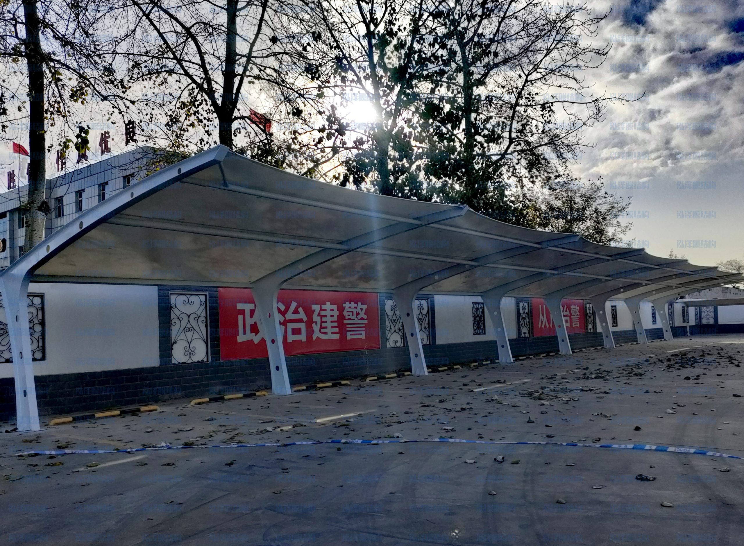 膜结构遮阳车棚生产厂家